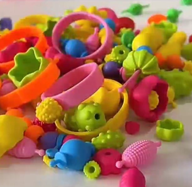 Duży zestaw do tworzenia biżuterii Pop arty bransoletki kwiatki 425 el.